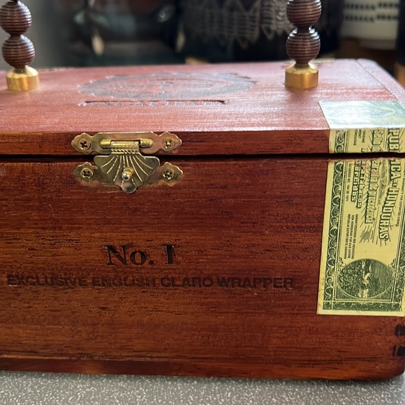 Cigar box purse - Picture 2 of 11